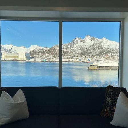 Sentrumsnaer Leilighet Med Utsikt Svolvær Eksteriør billede